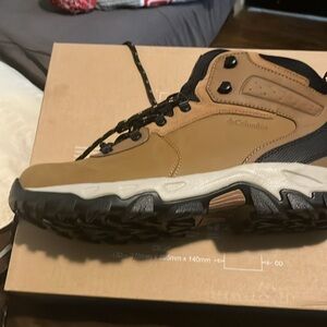 Men’s Columbia winter boots